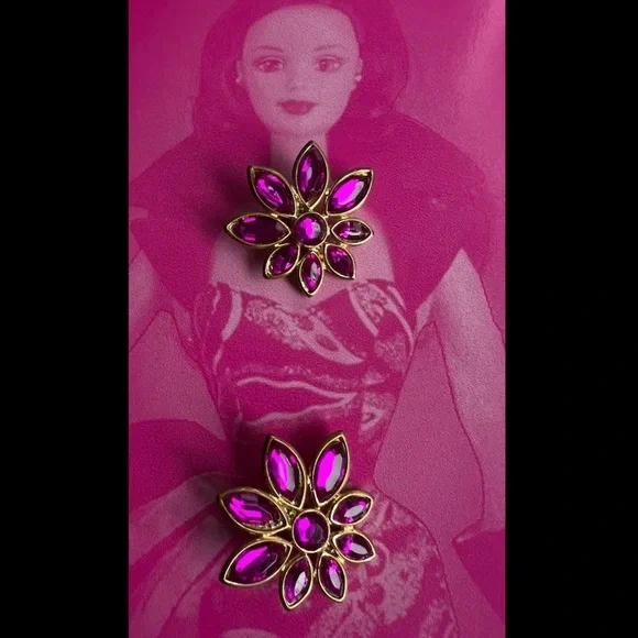 Vintage disco era hot pink stars-like zirconia clipped earrings - Picture 12 of 14